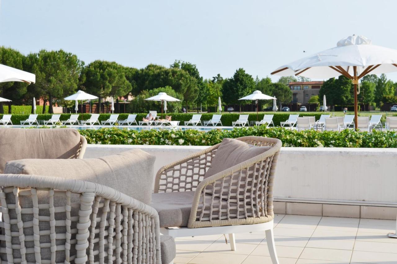 Golf Jesolo Village ➔ Attico Con Piscina Extérieur photo