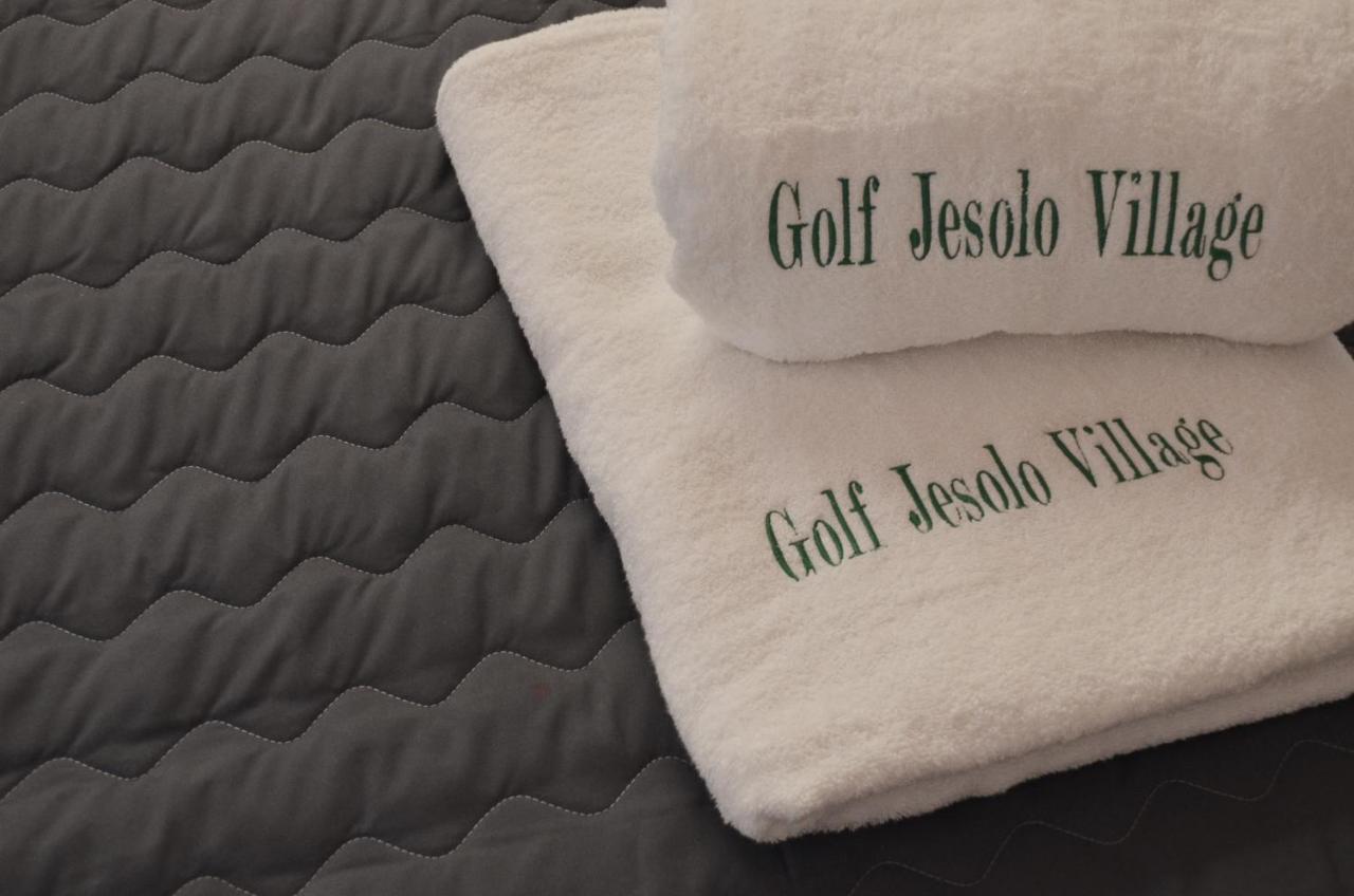 Golf Jesolo Village ➔ Attico Con Piscina Extérieur photo